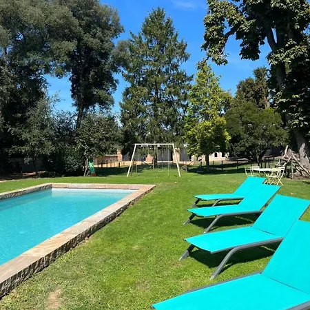 La Parenthese Flechoise, Armand Pensjonat