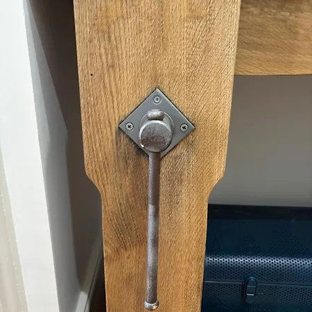 La Parenthese Flechoise, Armand