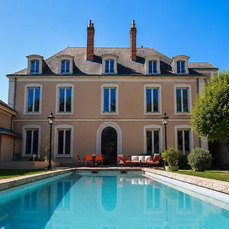 La Parenthese Flechoise, Armand Guest house